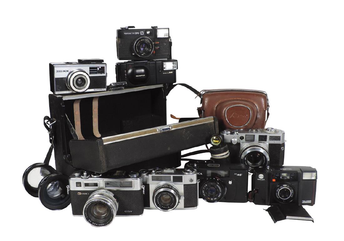 Camera, misc 35mm cameras; Ricoh Wide 2.4, Konica C35, (1 of 1)