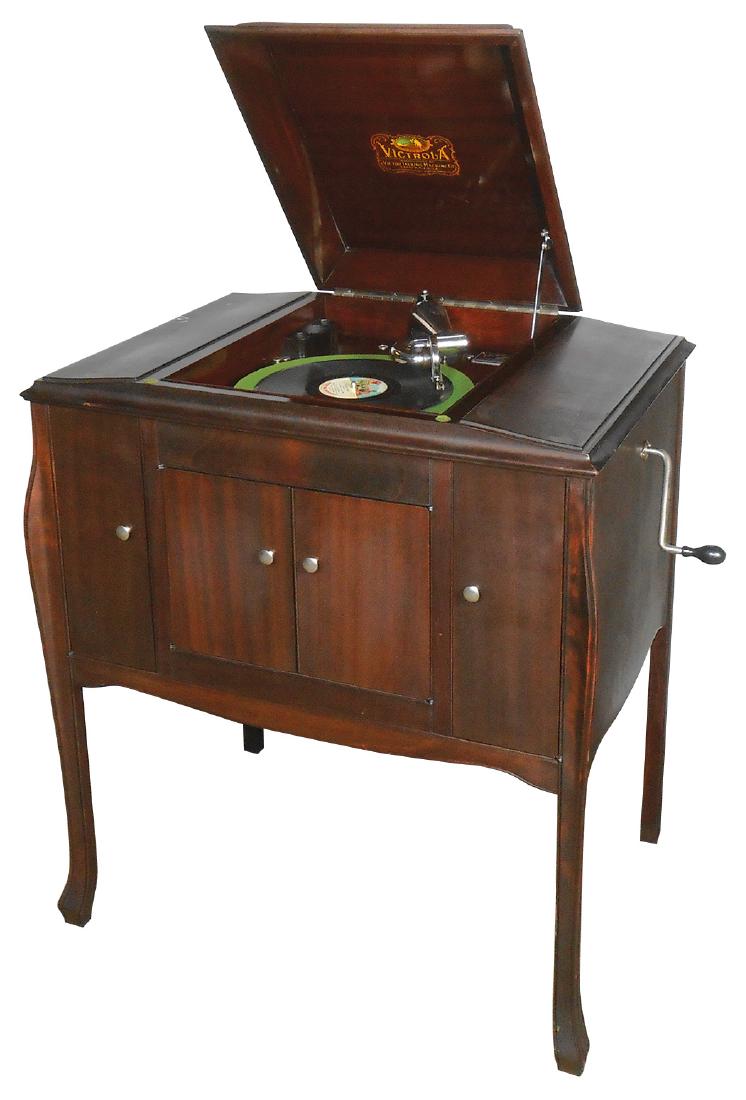 Music, Victor Victrola Talking Machine model VV-240, (1 of 1)