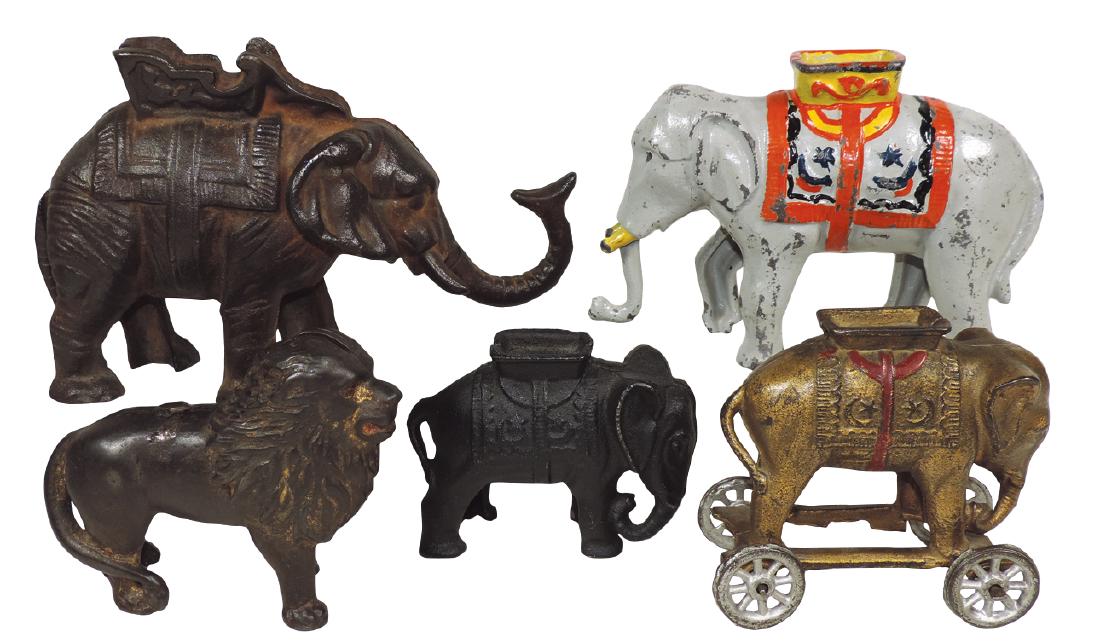 Mechanical bank & 4 still banks, Hubley elephant (1 of 1)