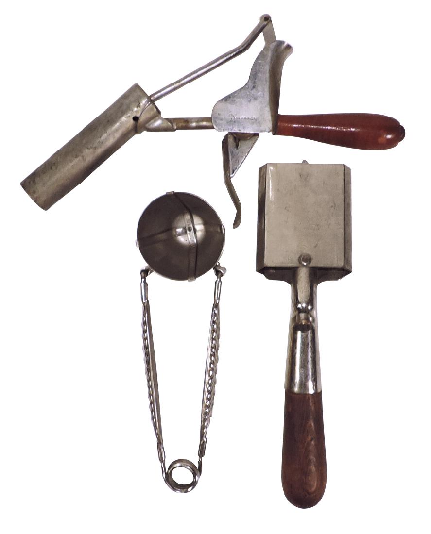 Ice cream scoops (3), Kingery No.16, conical, (1 of 1)