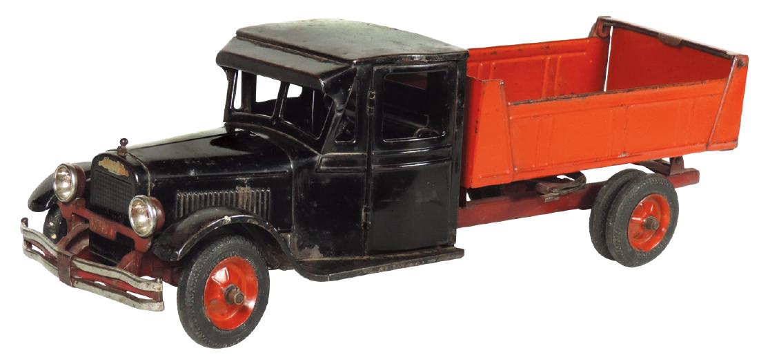 Toy truck, Buddy "L" Dump Truck, Junior Line No.2001, (1 of 1)