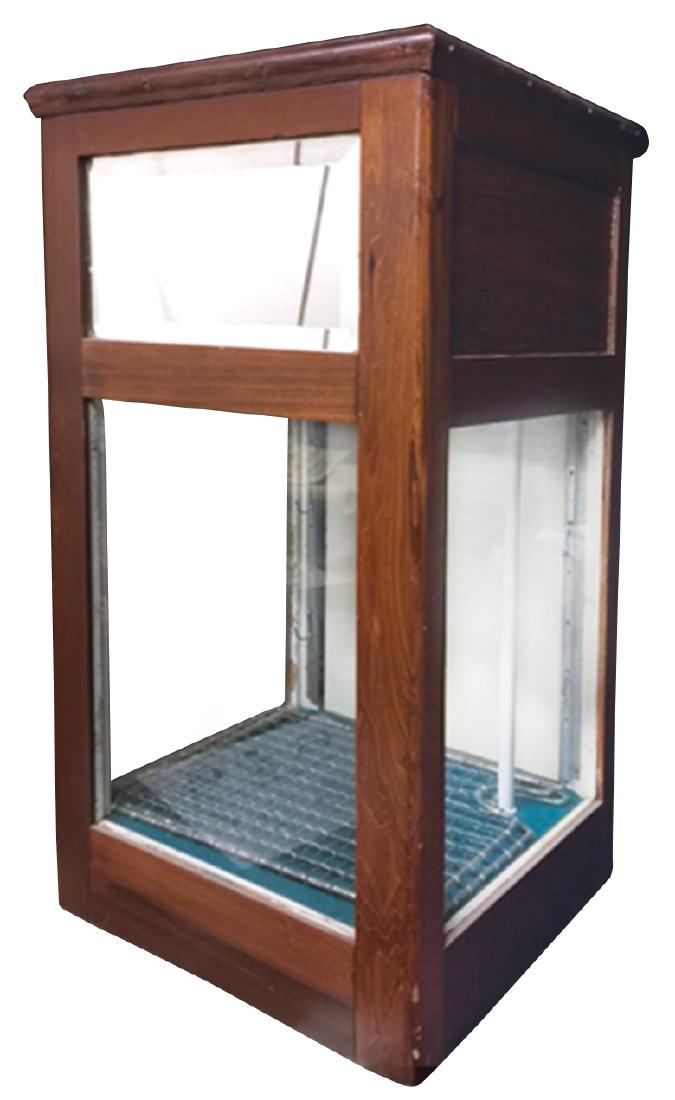 Country store countertop cold case, mfgd by (1 of 2)