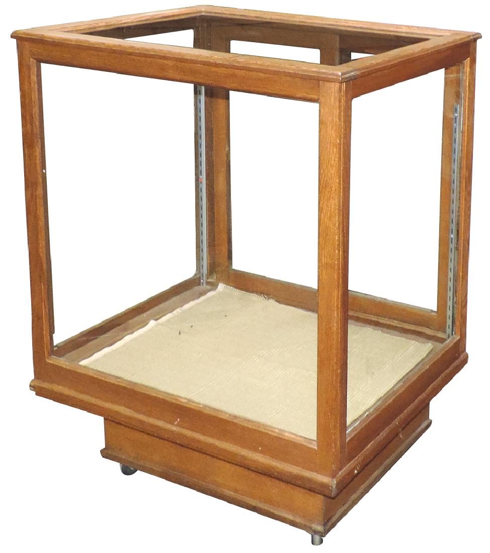 Country store display case, oak floor model w/sliding (1 of 1)