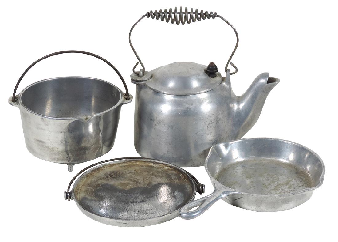 Children's cast aluminum cookware (4), all Wagner: Children's cast aluminum cookware (4), all Wagner Brand, tea kettle, skillet, footed pot & under plate w/handle, VG cond w/average wear, up to 6.5"H.