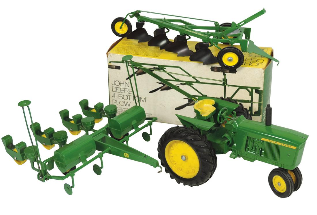 For Auction Farm Toys, John Deere 3020 tractor, 4row planter & (0397