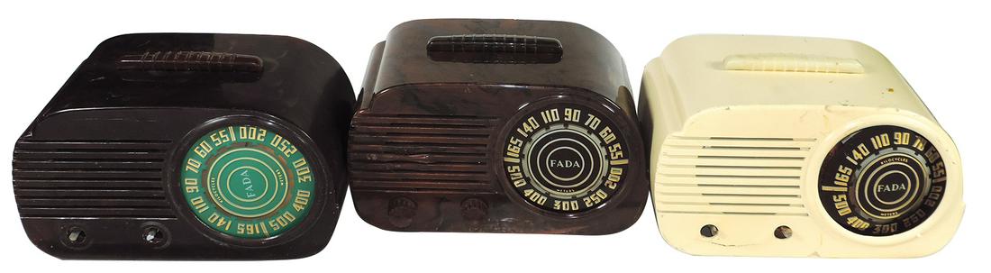 Radios (3), Fada Model 845 Table Radios in dark &: Radios (3), Fada Model 845 Table Radios in dark & medium brown faux tortoise & alabaster, medium brown working w/some heat distortion to grill, other two missing knobs, loose indicator glass & distres