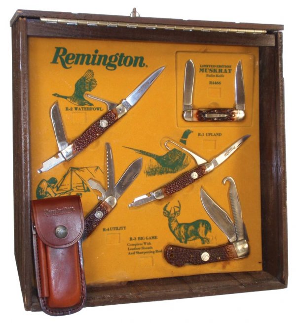 0328 Remington Knife counter display case w/slant fron