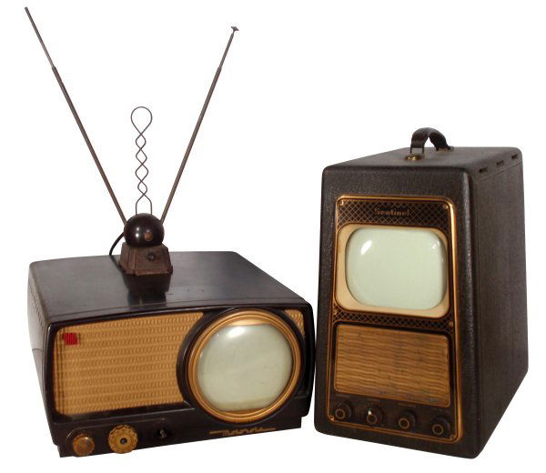 Televisions (2), Sentinel w/4" x 6" screen, Exc u: Televisions (2), Sentinel w/4" x 6" screen, Exc untested cond, 18"H x 10"W & Motorola Model 7V3 w/7" round screen, Bakelite cabinet, VG working cond & missing one knob, 9"H x 16.75"W.