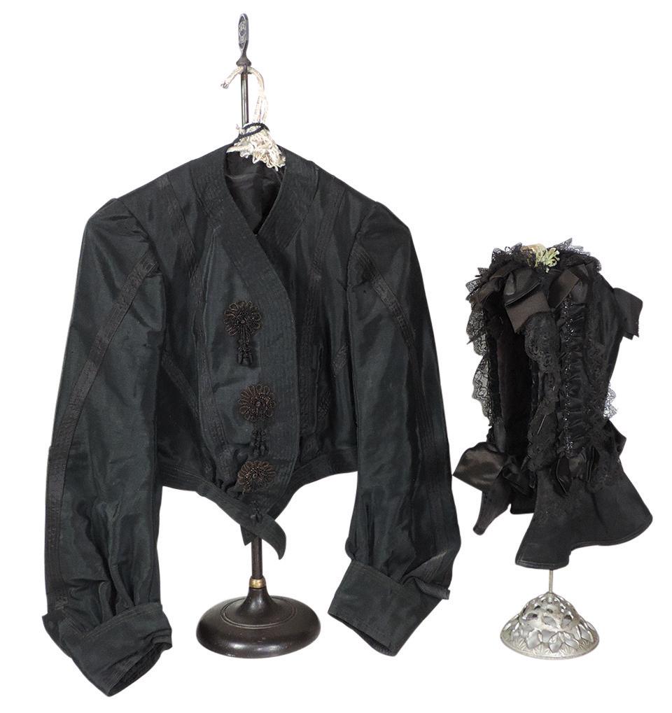 Clothing Store Victorian Clothing & Displays (4), black (1 of 2)
