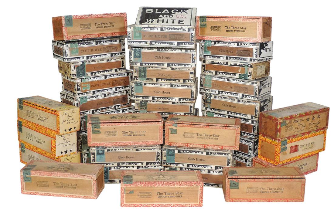 Tobacciana Cigar Boxes (39), (26) "Black & White" paper (1 of 3)