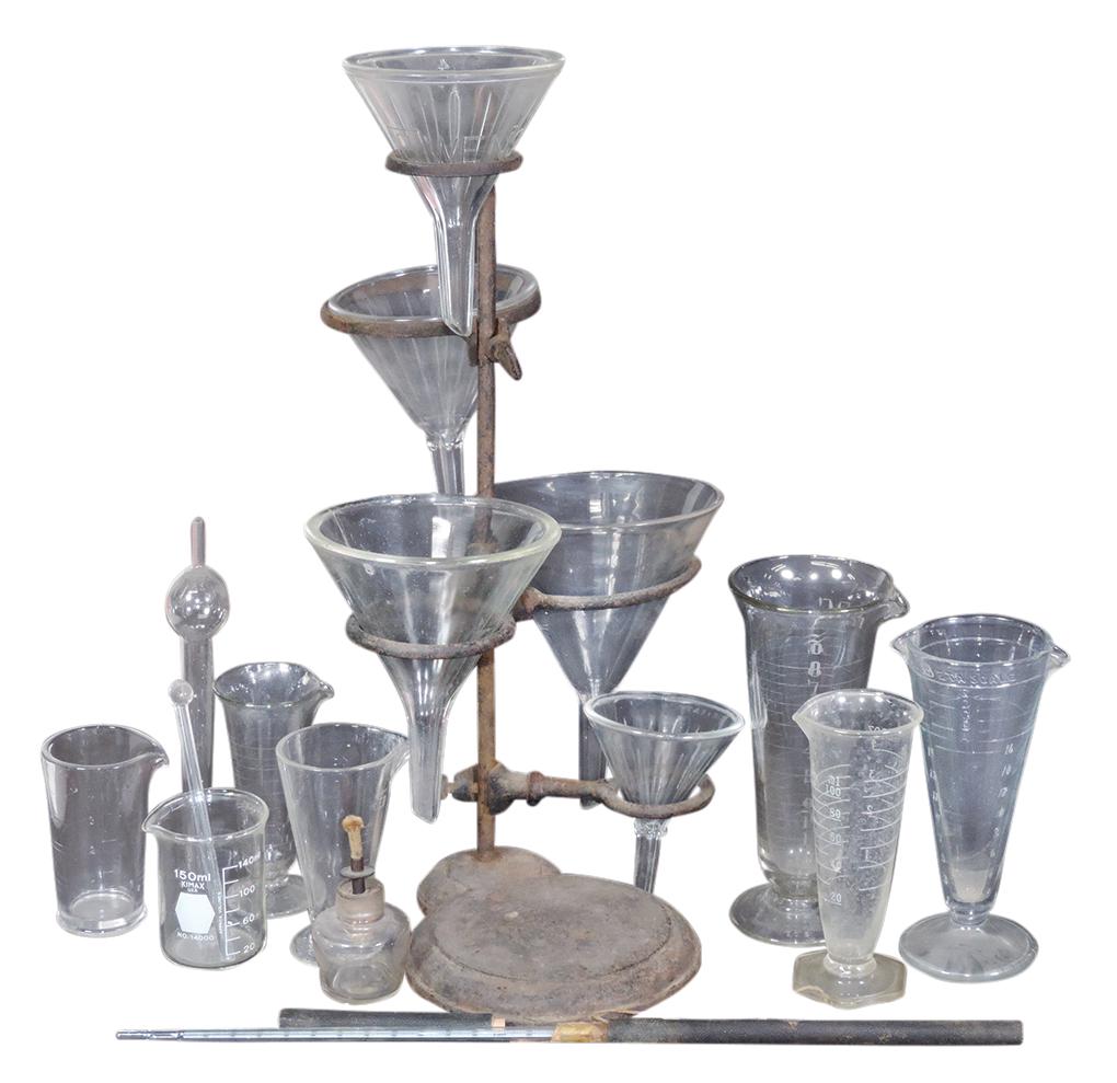Apothecary Laboratory Glass (15), various beakers,: Apothecary Laboratory Glass (15), various beakers, graduated cylinders, funnels & an iron stand, VG cond noting no damage, largest 18"H.