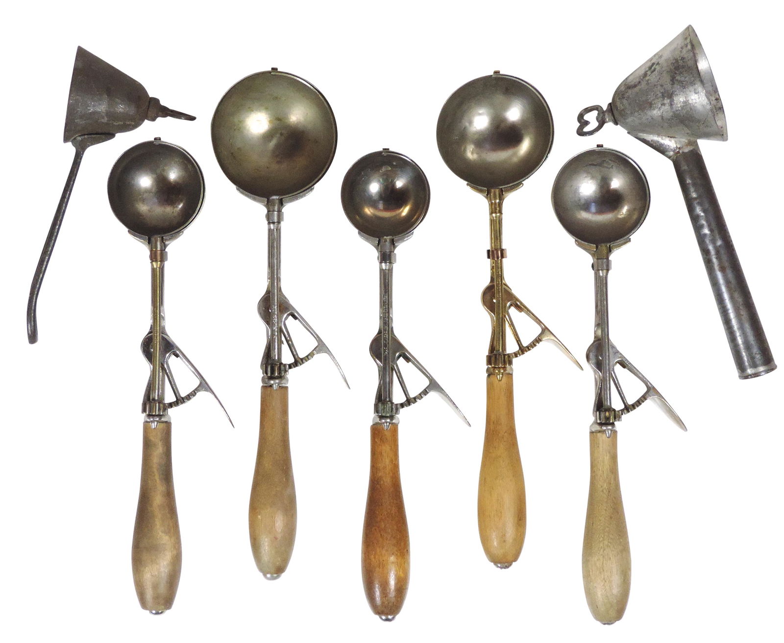 Ice Cream Dippers (7), Gilchrist 31 Sizes 8, 12, (2) (1 of 1)