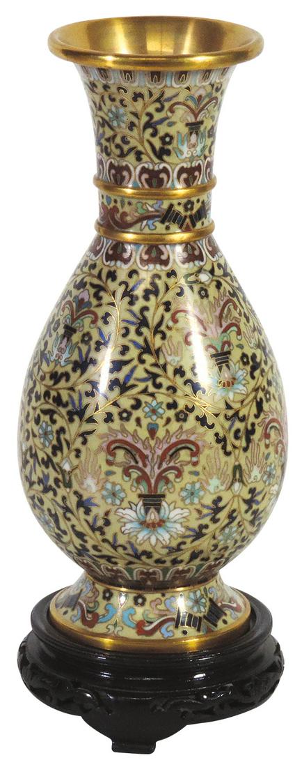 Chinese CloisonnÃ© Vase, gilt bronze enameled: Chinese CloisonnÃ© Vase, gilt bronze enameled w/scrolled foliates, flames & bat border on pale yellow ground, Exc cond, 10"H excluding stand.