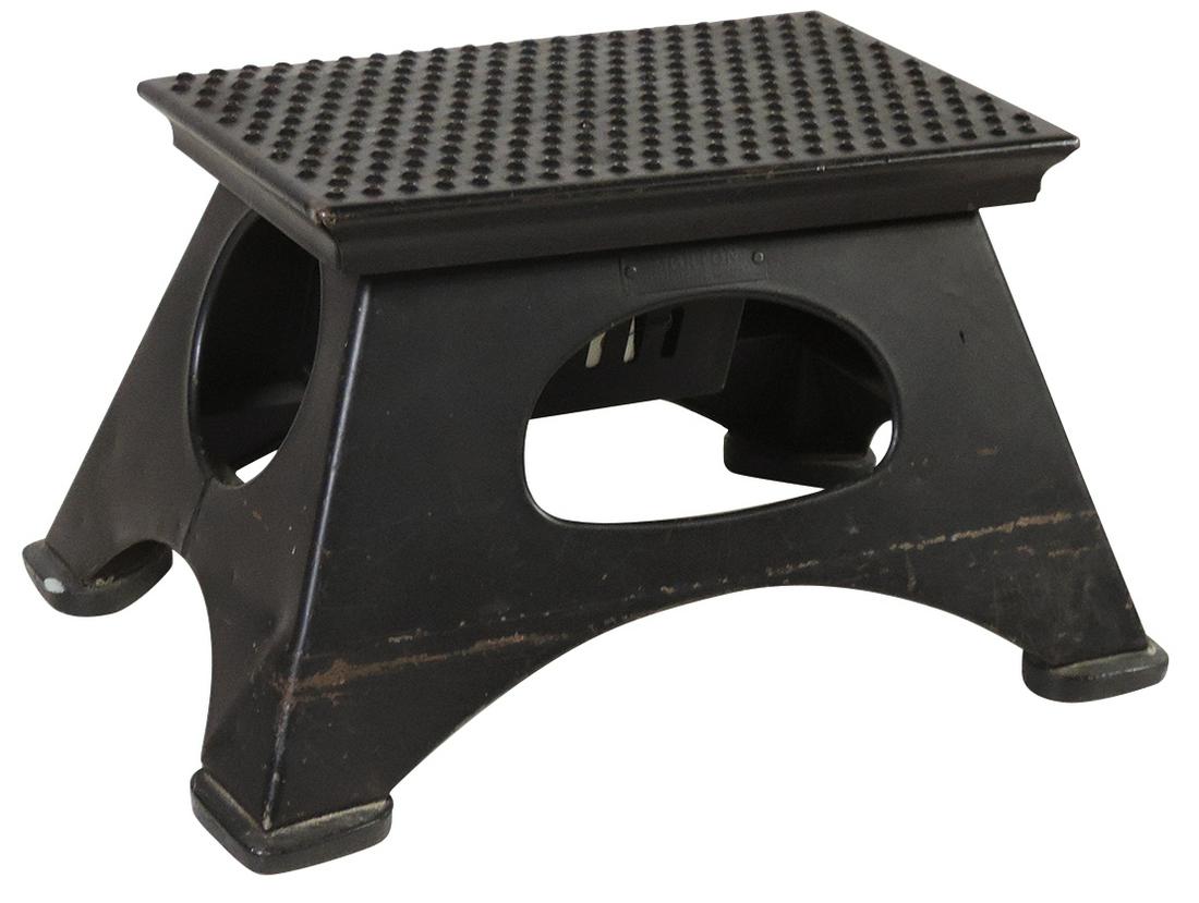 Railroad Southern Pacific Step Box, pressed steel w/interior luggage tag holder, mfgd by Morton: Railroad Southern Pacific Step Box, pressed steel w/interior luggage tag holder, mfgd by Morton w/makers tag, VG cond w/later black finish, 10.5"H x 18.5"W x 13.5"D.