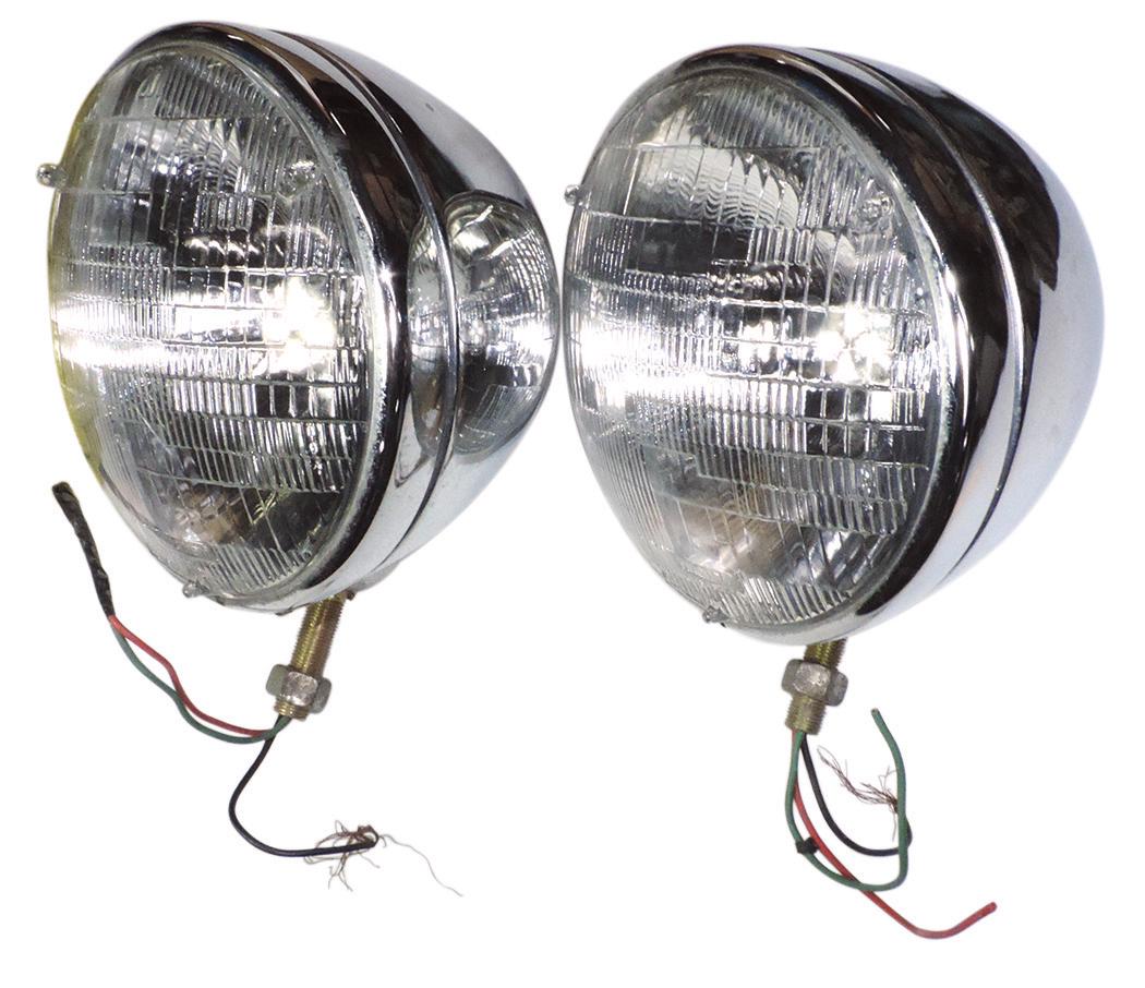 Headlights (2), Wagner ZDI in Dietz 9-82 chrome 7" body, c.1930's-40's, fender or bracket mount, Exc: Headlights (2), Wagner ZDI in Dietz 9-82 chrome 7" body, c.1930's-40's, fender or bracket mount, Exc orig cond.