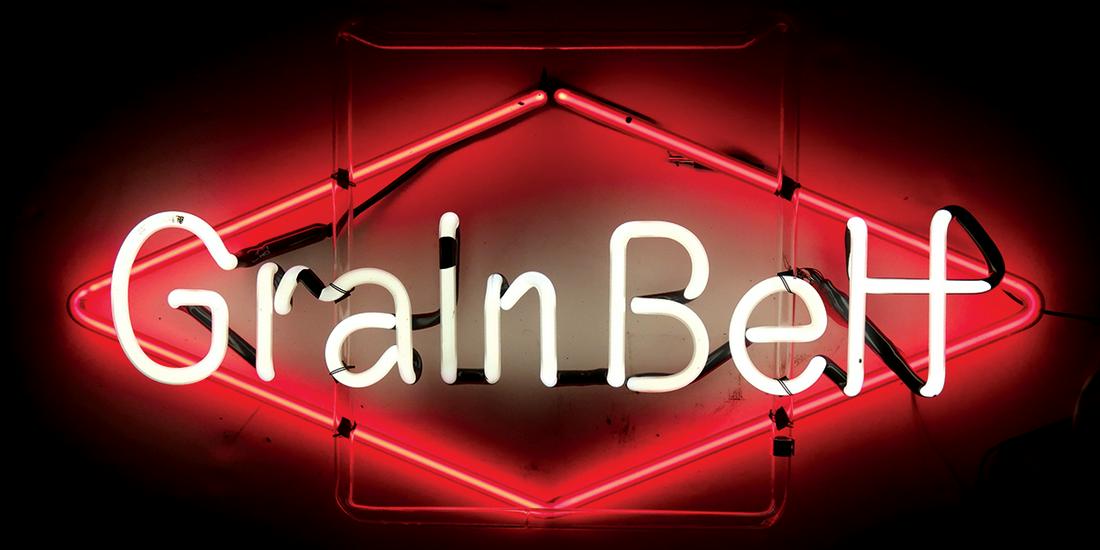 Breweriana Neon Sign, Grain Belt, 2-color skeletal, Exc working cond, 12"H x 24"W. (1 of 1)