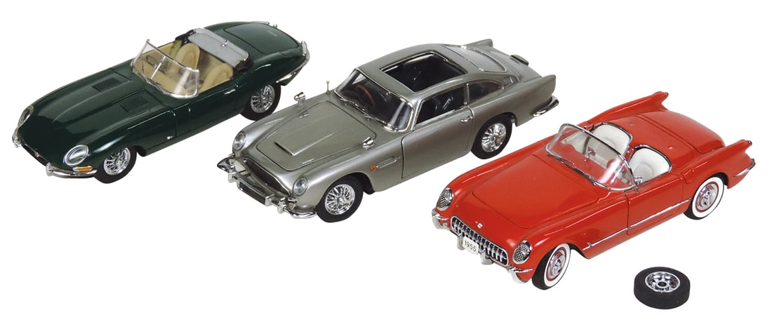Toy Scale Model Cars (3), 1955 Corvette, James Bond Aston Martin by Danbury Mint & 1961 Jaguar by: Toy Scale Model Cars (3), 1955 Corvette, James Bond Aston Martin by Danbury Mint & 1961 Jaguar by Franklin Mint, Exc cond, largest 7.5"L.
