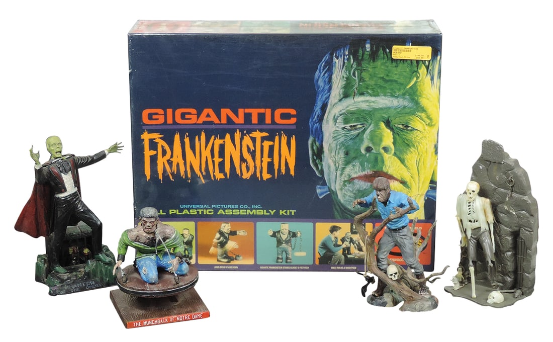 Toy Hollywood Monster Models (5), Mint unopened Gigantic Frankenstein by Moebius, an assembled: Toy Hollywood Monster Models (5), Mint unopened Gigantic Frankenstein by Moebius, an assembled Phantom of the Opera, Hunchback, Werewolf & Prisoner, most VG cond, largest 14.5"H x 18"W.