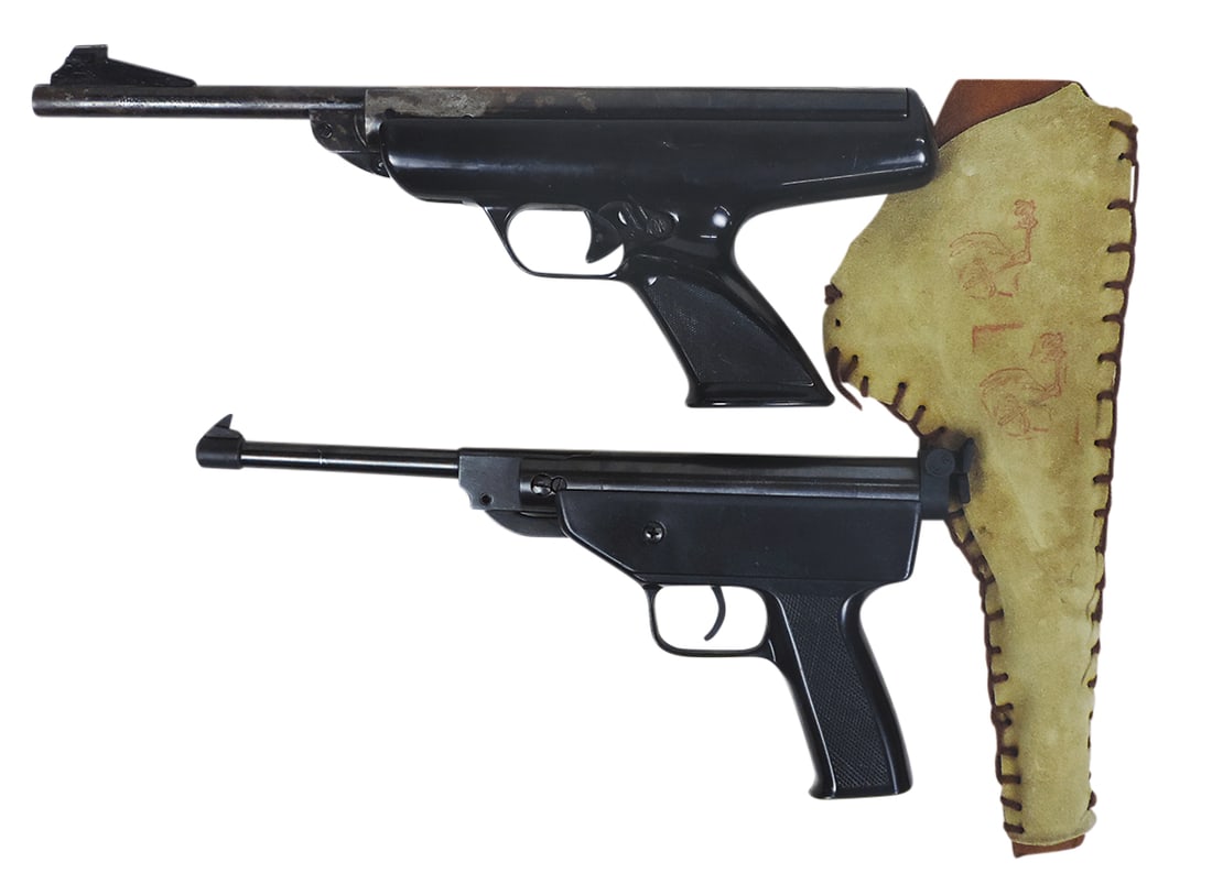 Toy Guns (2), Air Pistol Target Models, BSA Scorpion mfgd by Ithaca Gun Co., Good+ untested cond: Toy Guns (2), Air Pistol Target Models, BSA Scorpion mfgd by Ithaca Gun Co., Good+ untested cond (missing grip plug) & an unmarked single shot in Exc cond, larger 16"L.