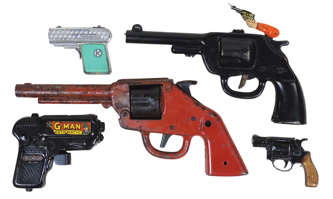 Toy Guns (5), Pistols, most pressed steel, Wyandotte Me & My Buddy, keywind G-man Automatic &: Toy Guns (5), Pistols, most pressed steel, Wyandotte Me & My Buddy, keywind G-man Automatic & others, Exc working cond, largest 10.5"L.