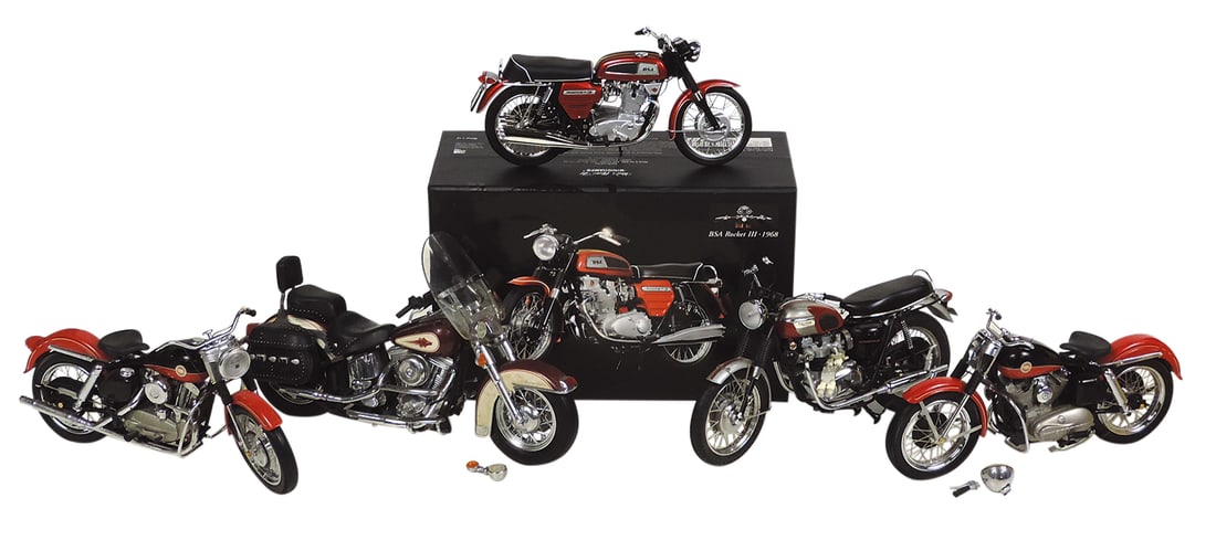 Toy Motorcycles (5), Harley, Triumph, 2 Sportsters & boxed 1968 BSA Rocket III, all diecast scale: Toy Motorcycles (5), Harley, Triumph, 2 Sportsters & boxed 1968 BSA Rocket III, all diecast scale models, VG to Exc cond, 1 or 2 may have a minor break or loss, largest 9.5"L.