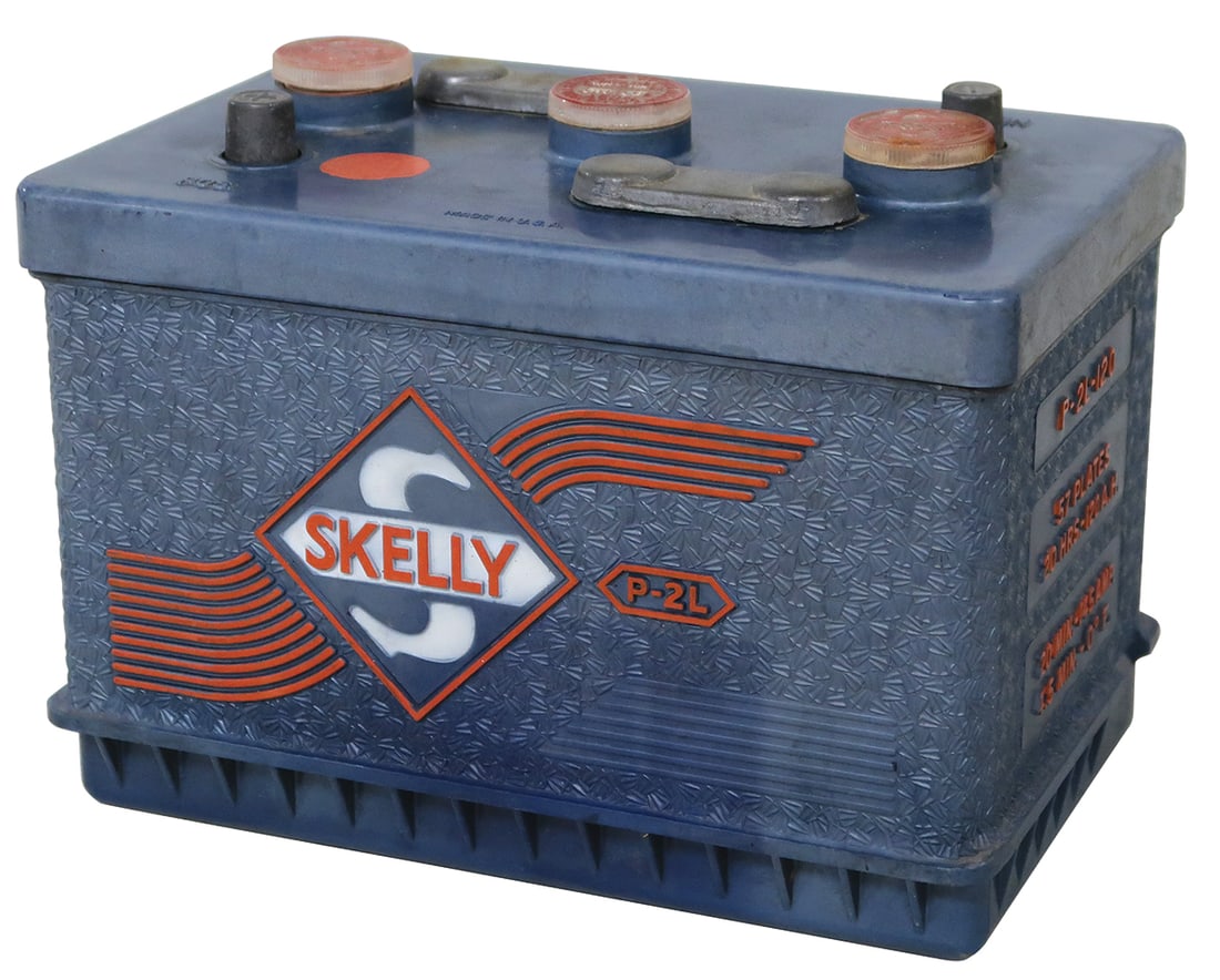 Automobilia, Skelly Display Battery, hard plastic size P-2L w/embossed logo, VG cond w/some color: Automobilia, Skelly Display Battery, hard plastic size P-2L w/embossed logo, VG cond w/some color fade, 8"H x 10.5"W.