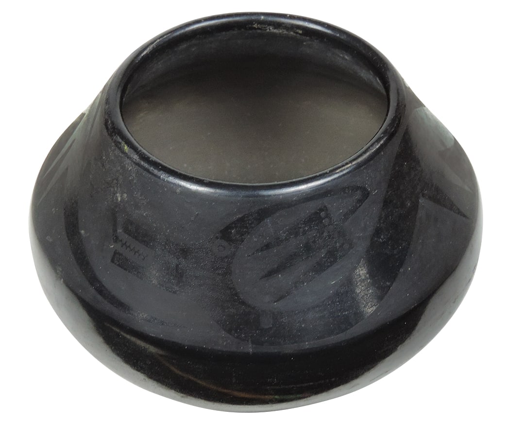 Art Pottery, Southwest Black on Black Pot by Marie & Santana w/serpent design on shoulder, VG+ cond: Art Pottery, Southwest Black on Black Pot by Marie & Santana w/serpent design on shoulder, VG+ cond w/some light wear, 4.25"H.