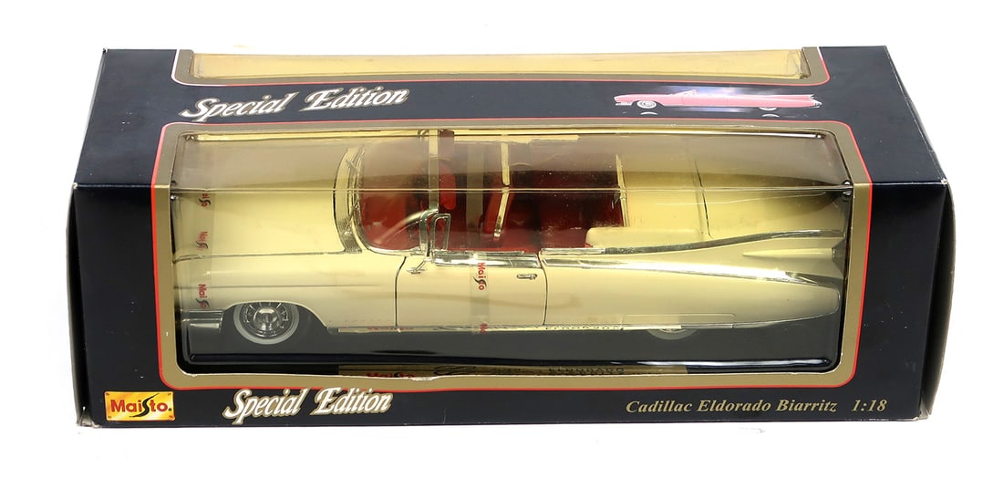 Maisto, Special Edition Cadillac, Eldorado Biarritz 1959, die-cast, New In: Maisto, Special Edition Cadillac, Eldorado Biarritz 1959, die-cast, New In Box, 14.5" L.