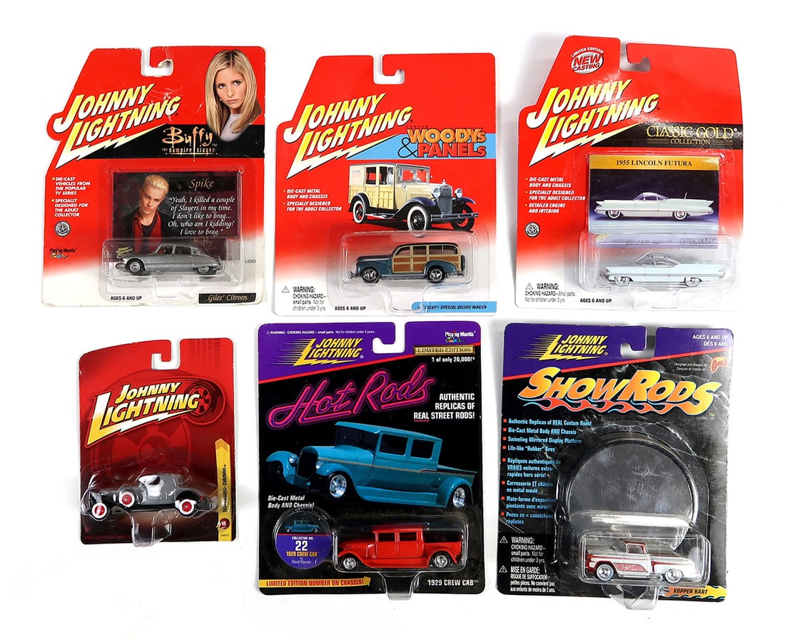 Toy Scale Models (6), Johnny Lightning 1955 Lincoln Futura, Buffy the Vampi (1 of 3)