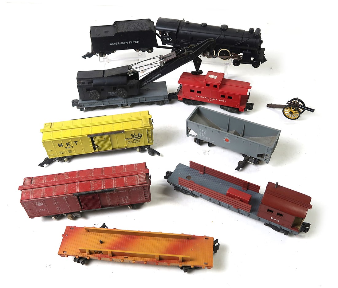 Toy American Flyer Train Set (9), O ga, incl 290 loco & tender, crane & var (1 of 2)