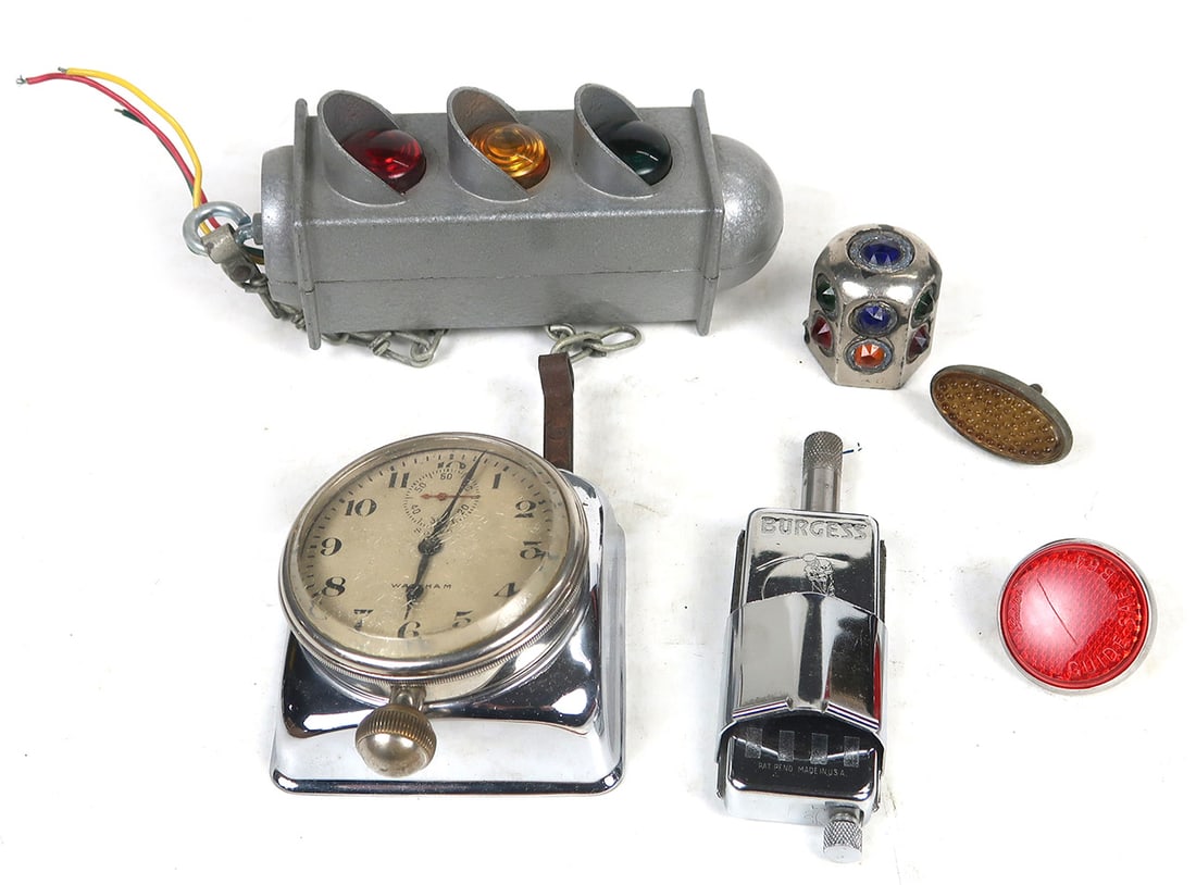 Automotive Collectibles (6), incl Waltham clock miniature traffic light, Mo (1 of 1)