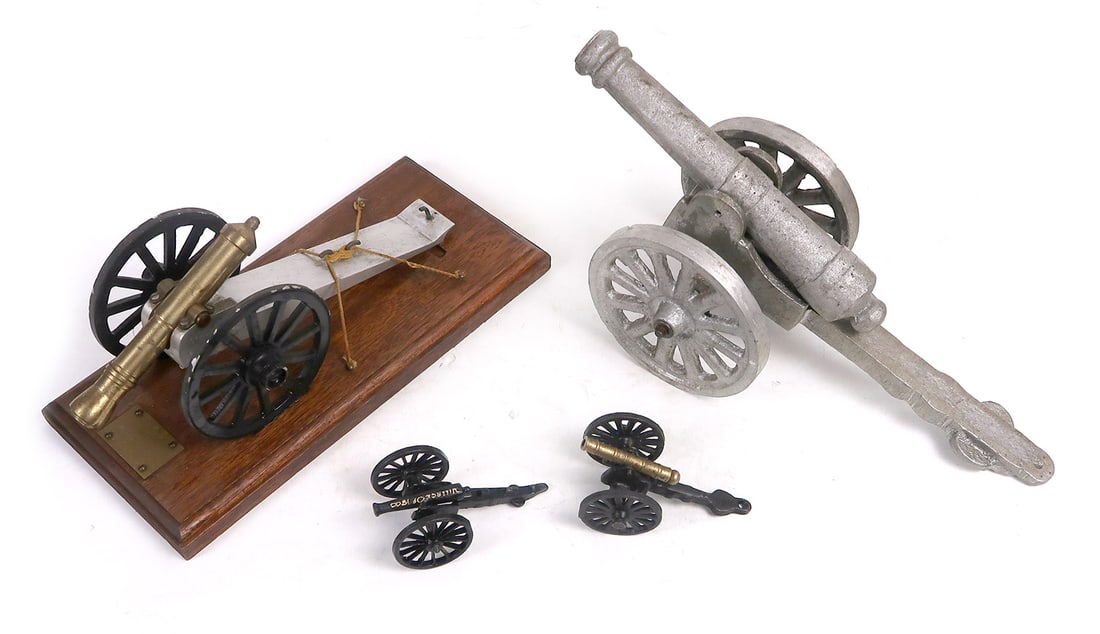 Collectibles (4), George Bunn Iowa School for Boys Cannon Replica, Miniatur (1 of 1)