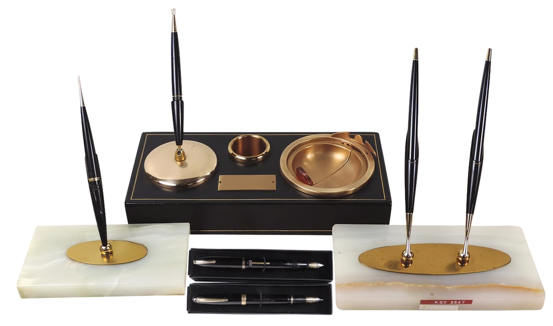 Pens & Desk Sets (5), Parker 51 w/onyx base, MIB, a MIB rollerball, a 61 pen w/ashtray stand, a (1 of 2)
