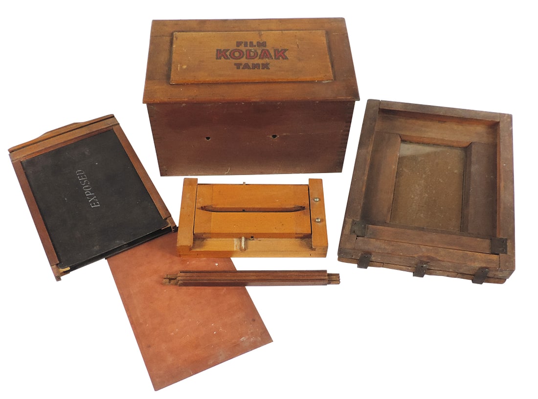 Photography (4), all wood, Kodak film tank & glass plate loader, postcard printing frame & 5x7 glass (1 of 2)