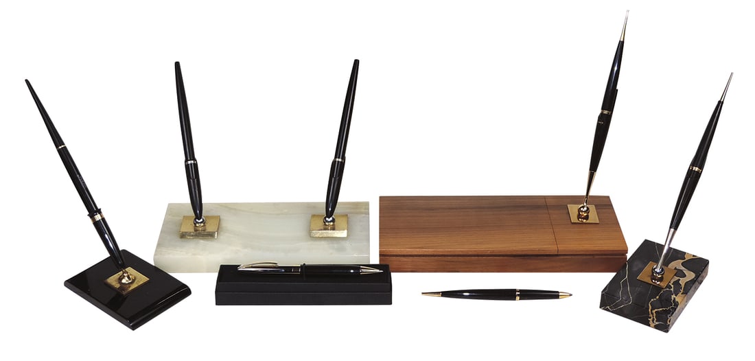 Fountain Pens & Desk Sets, Parker double 51's in onyx base, Parker 45 & matching ballpoint in (1 of 2)