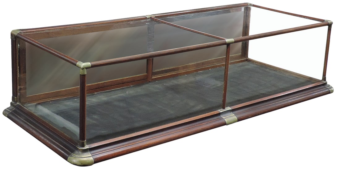 Country Store Countertop Showcase, mfgd by Quincy Showcase Works, oak w/nickel corner mounts, orig (1 of 2)