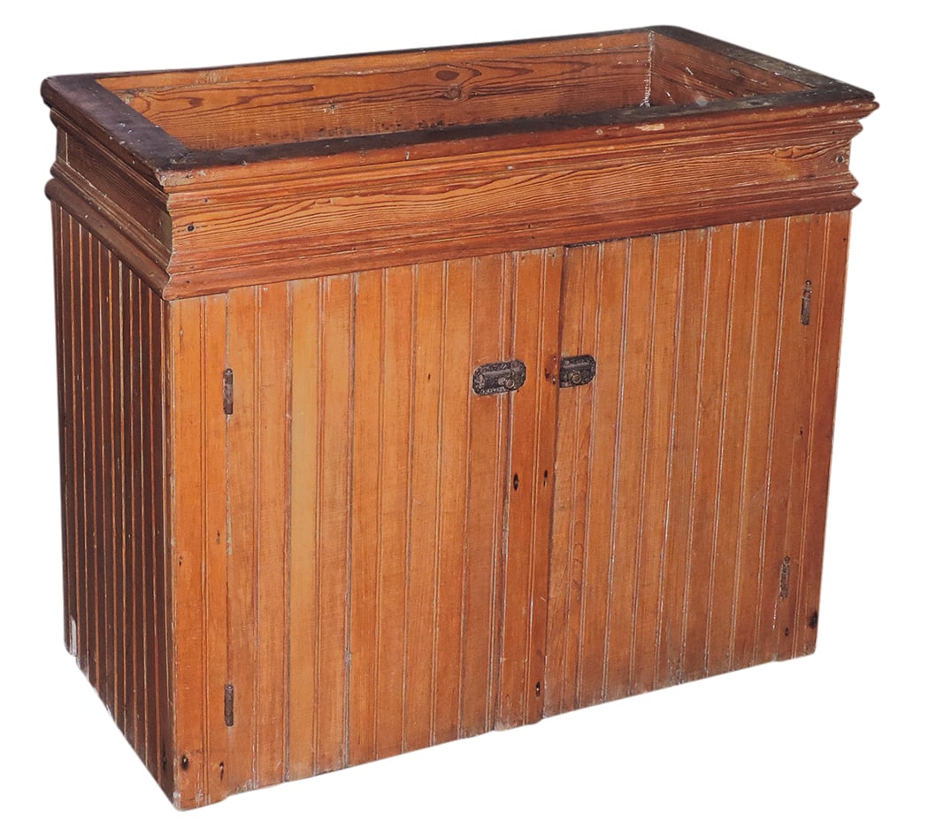 Furniture, 19th C. primitive pine dry sink w/wainscot panels on all sides, Good+ cond w/paint (1 of 3)