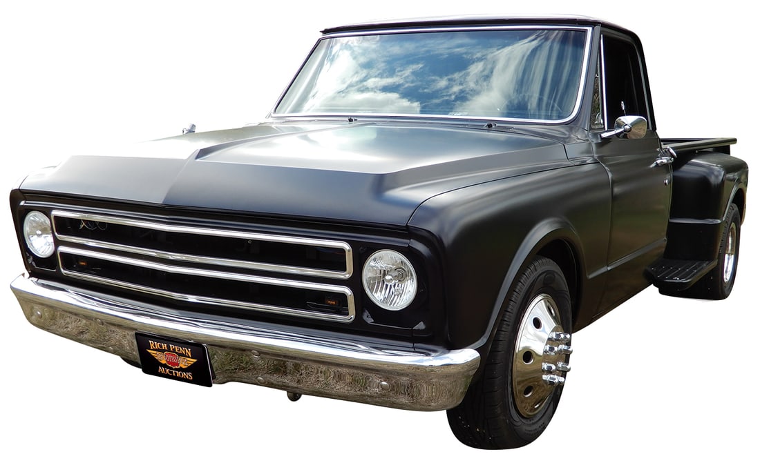 Pickup, 1967 Chevy Step-Side Dually. (1 of 8)