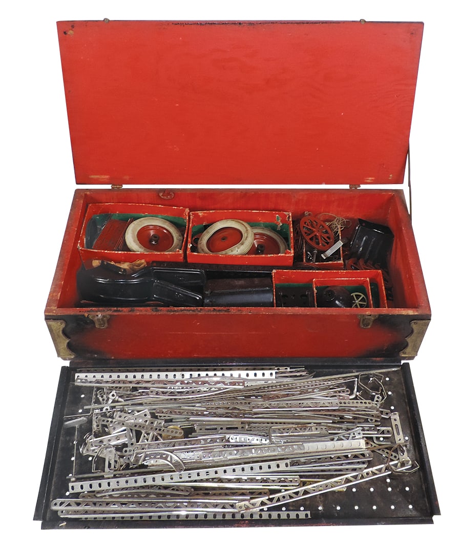 Toy Erector Car Builder, Gilbert wood-cased steel construction set w/parts for building car & other (1 of 2)