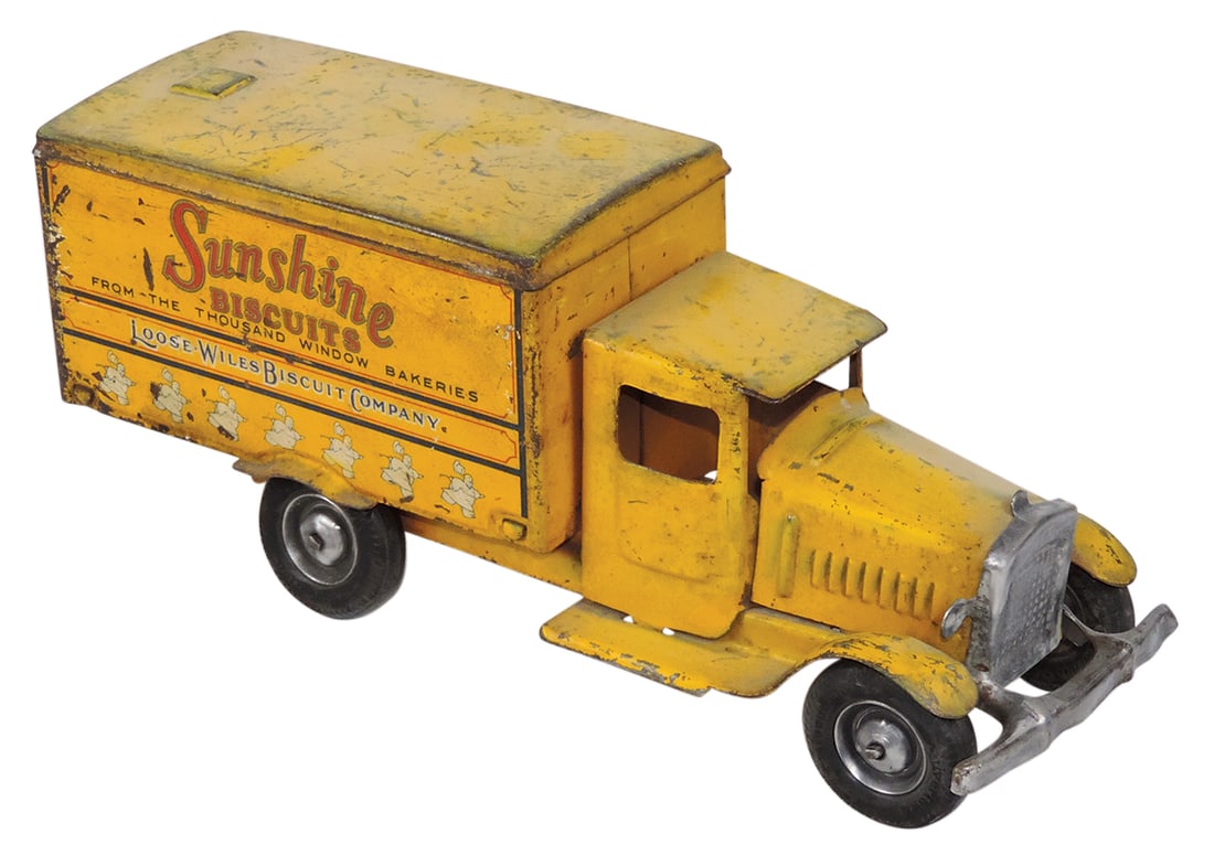 Toy Truck, Metalcraft w/Sunshine Biscuits advertising, pressed steel, Good+ cond w/wear & rear gate: Toy Truck, Metalcraft w/Sunshine Biscuits advertising, pressed steel, Good+ cond w/wear & rear gate missing, 12.5"L.