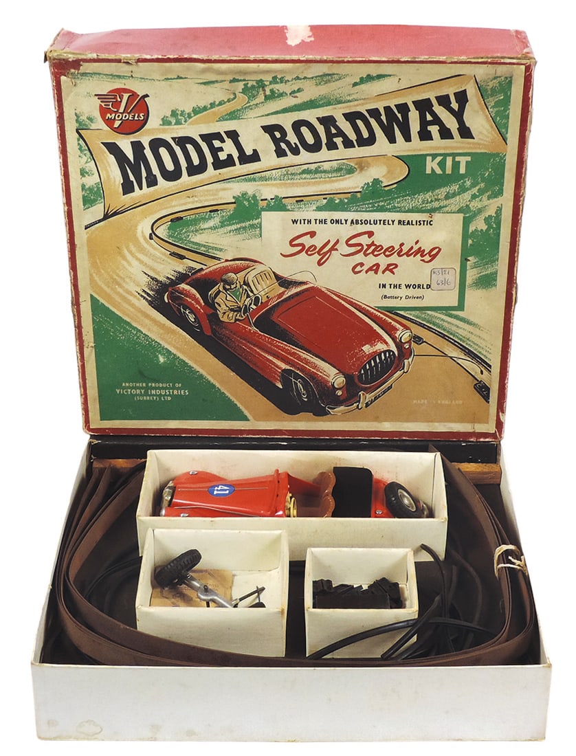 Toy Victory Model Roadway, battery-operated self-steering MG in orig box, VG untested cond & appears (1 of 2)