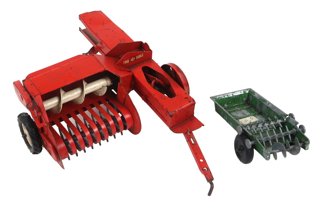 2 Farm Toys, Tru-scale Baler & Die-cast Manure Spreader, Good+ Cond, Larges (1 of 2)