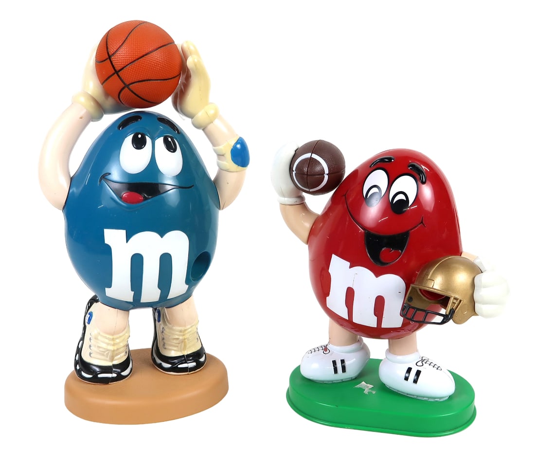 Collectibles (2) M&m Blue Ltd Ed Sport Candy Dispenser-basketball & M&m Can (1 of 2)