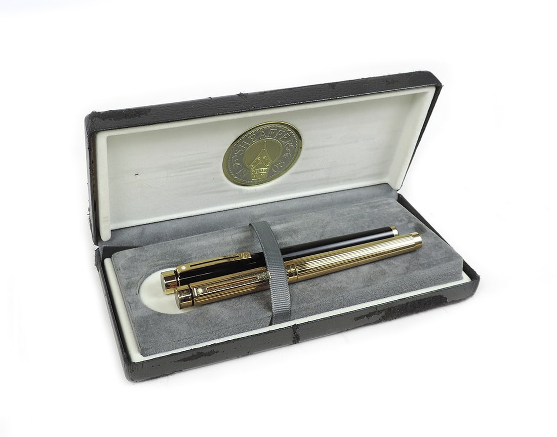 2 Sheaffer Targa Fountain Pens, White Dot In Blk Lacquer & Gold Ribbed, Bot (1 of 2)