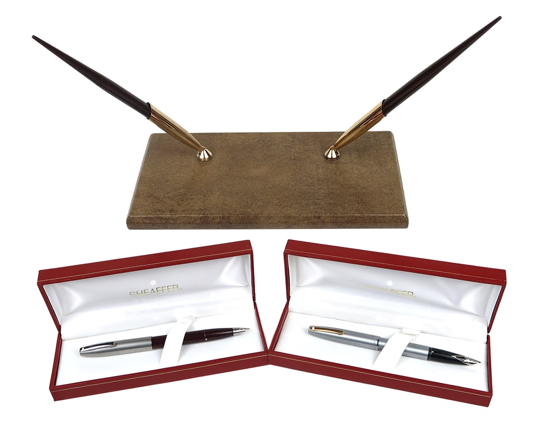 4 Sheaffer Fountain Pens & Desk Sets, All White Dot, Dbl Slanted Leatherett (1 of 4)