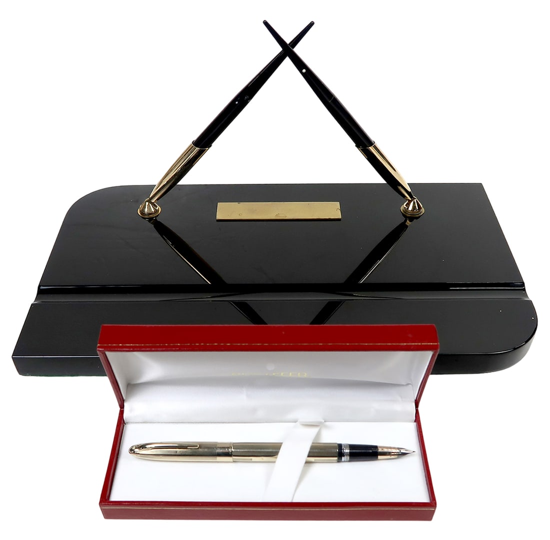 A Sheaffer Double Desk Set & Fountain Pen, Blk Onyx Stand W/rest Groove W/w (1 of 2)