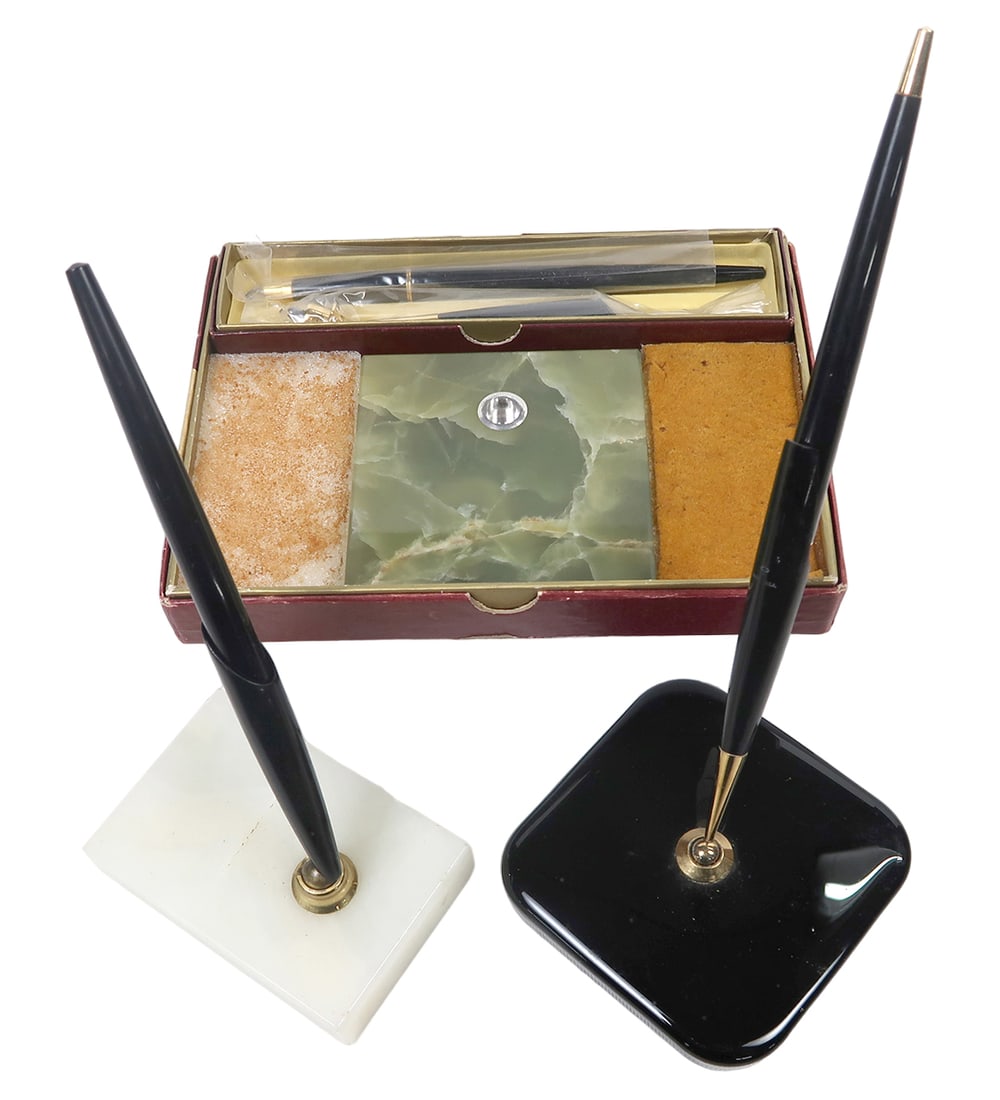 3 Parker Desk Sets, A White Onyx W/51 Fountain, A Blk Onyx W/ballpoint And (1 of 2)