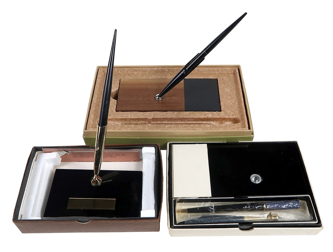 3 Mib Desk Sets, A 45 Fountain W/ Gold Terminal In Blk Glass Stand, A Parke (1 of 2)