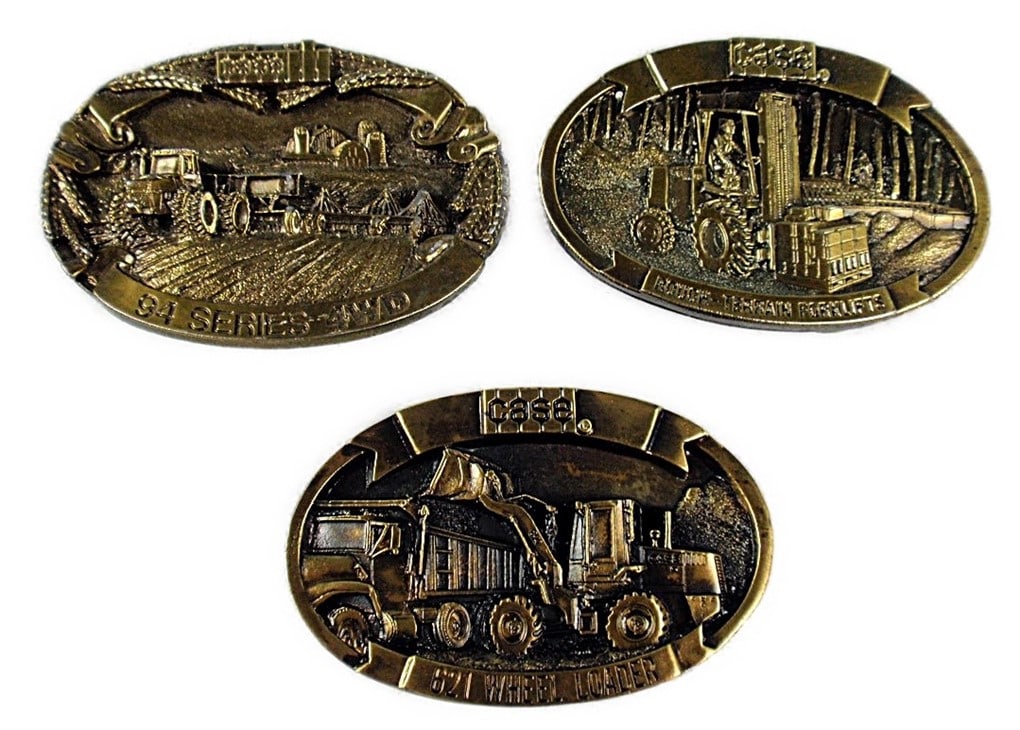 Case Belt Buckle, Bronze. 3 pcs. 1 - 94 Series 4 WD "1988", 1 - 621 Wheel L (1 of 2)