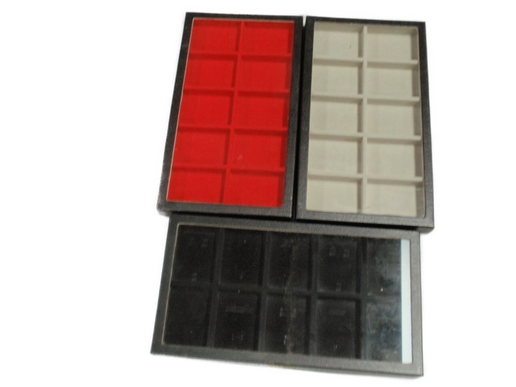 Riker Display Case. 3 - 14 1/2 x 8 x 1 (1 of 1)